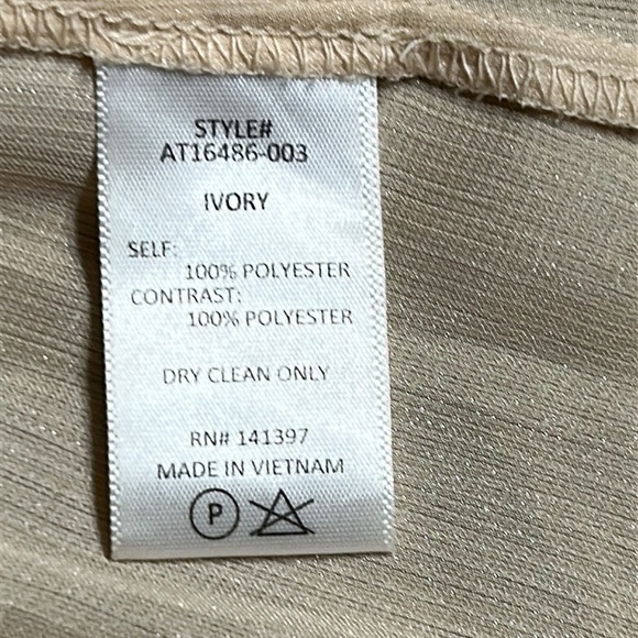 ASTR The Label balloon sleeve smocked top, ruffles,peplum, gold,whimsy,feminine - Picture 11 of 11